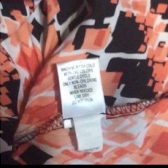 Apt. 9 Accordion Pleat Button Shirt Size Medium - Picture 4 of 10